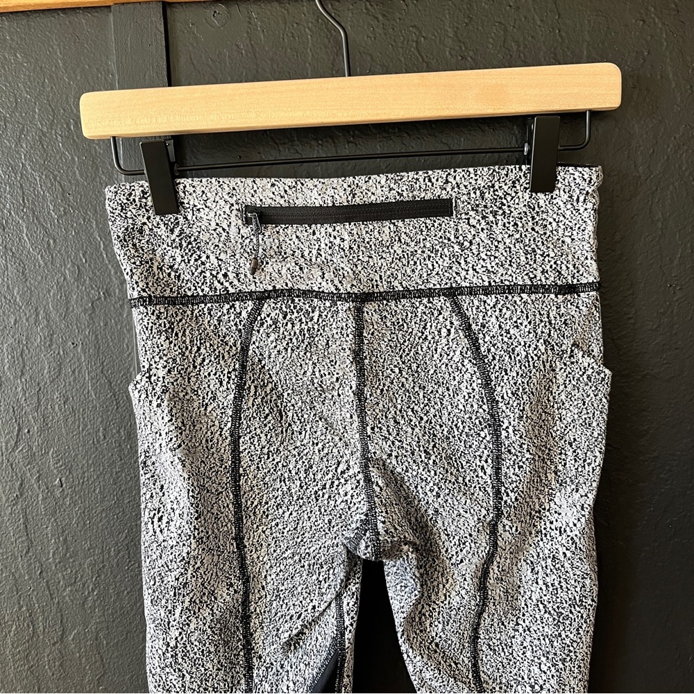 Lululemon Pace Rival Crop - Picture 10 of 15